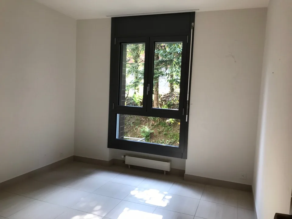 Lugano, geräumige Wohnung in kleiner Wohnanlage, ruhige Lage – Foto 7 von 20