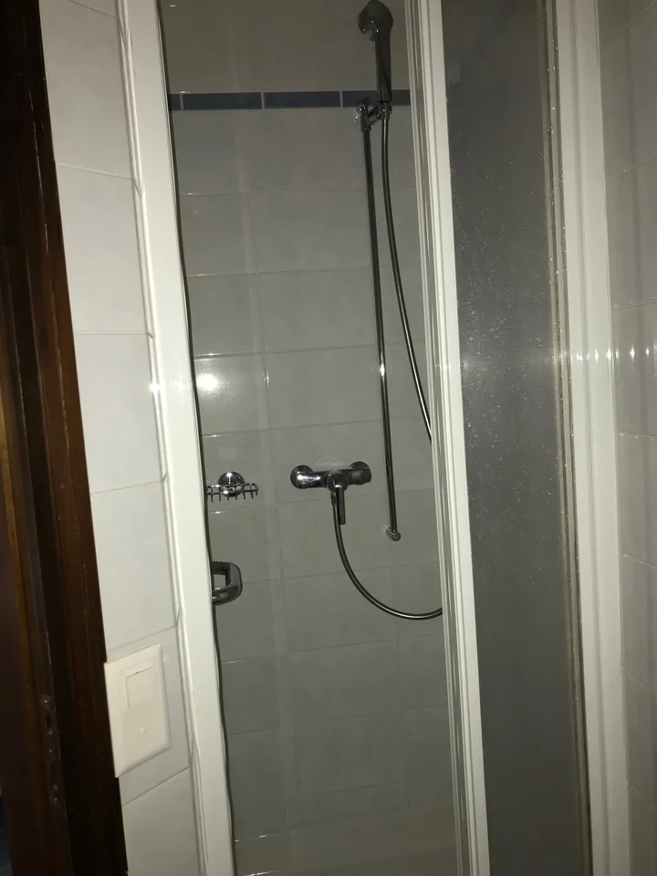 Lugano, geräumige Wohnung in kleiner Wohnanlage, ruhige Lage – Foto 12 von 20
