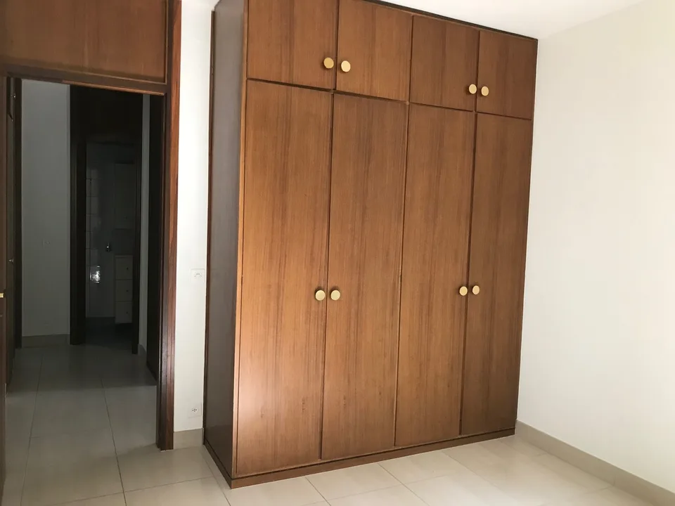 Lugano, geräumige Wohnung in kleiner Wohnanlage, ruhige Lage – Foto 8 von 20