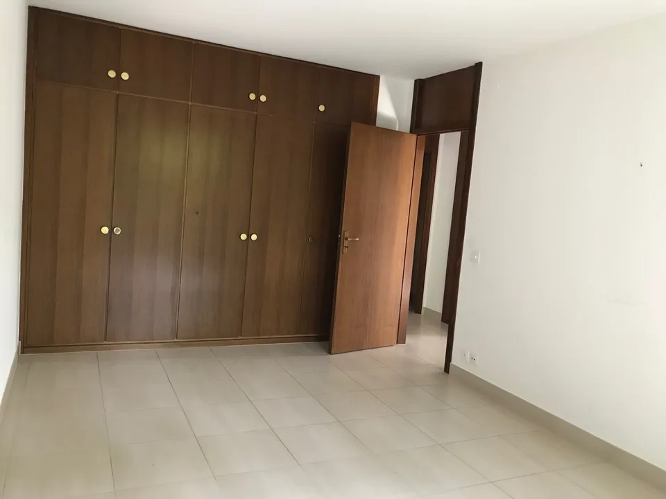 Lugano, geräumige Wohnung in kleiner Wohnanlage, ruhige Lage – Foto 6 von 20