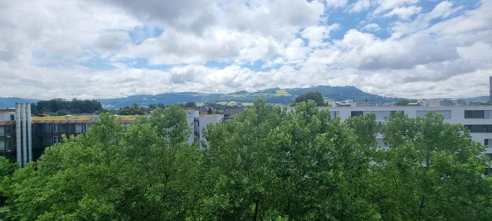 Ufficio moderno con vista panoramica – situato al centro di Weltpoststrasse!