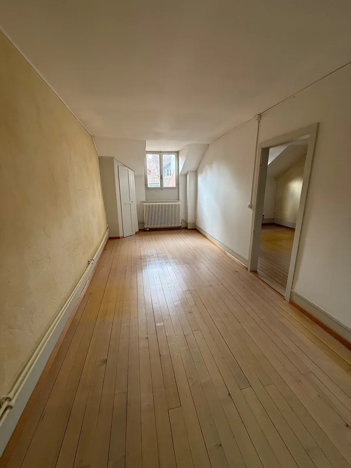 Charmant appartement 2.5 pièces dans la historique Kramgasse