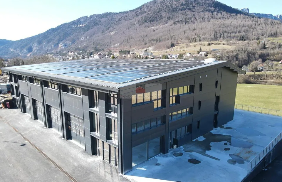 À LOUER - Locaux neufs d'environ 1'000 m²