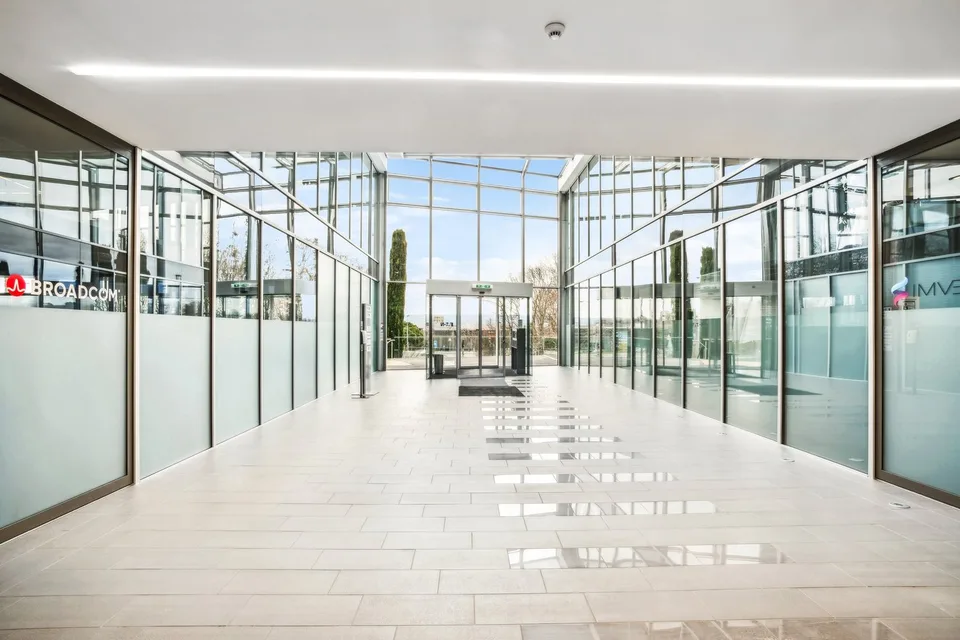 Büros zur Miete in Morges – Fläche von 810 m2 bis 882 m2