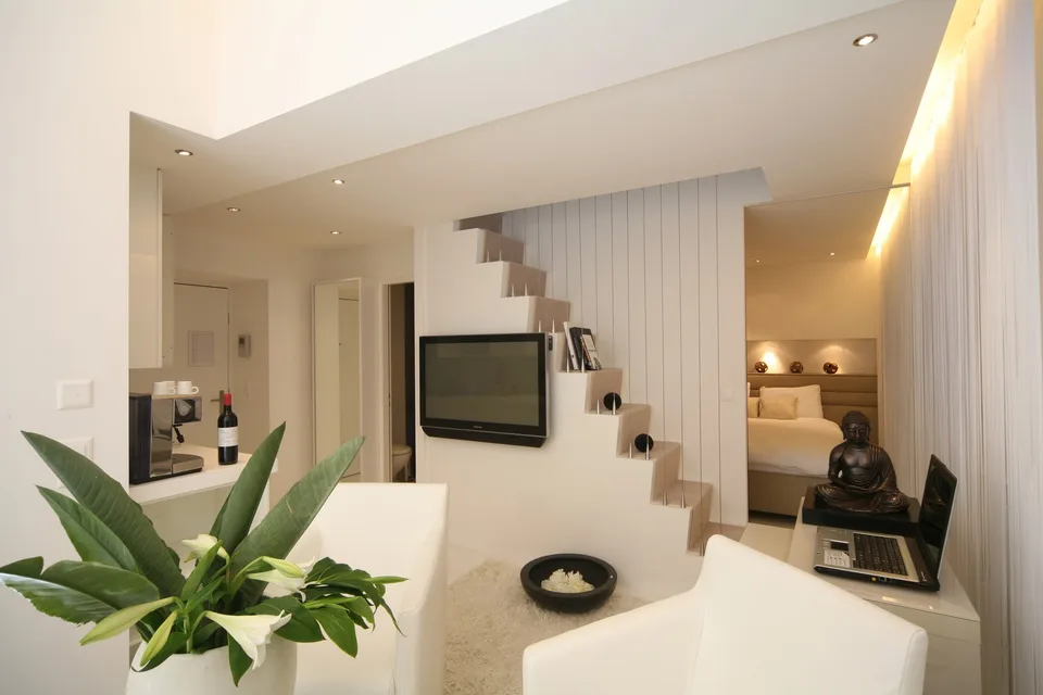 Grand Apartment, Balcony, Kitchenette - Serviced Apartment with Weekly Housekeeping Included