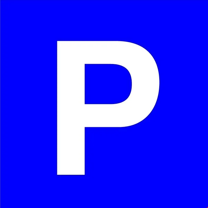 Autoeinstellhallenplatz am Parkweg