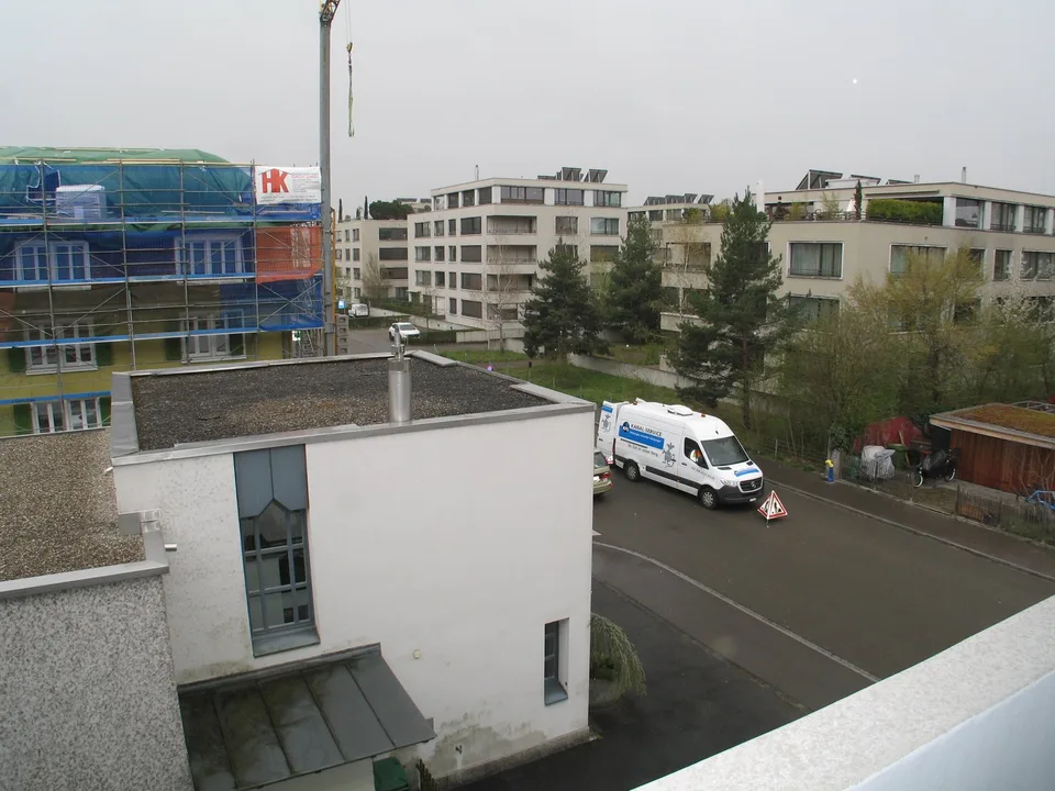Charmante 4-Zimmer-Wohnung mit Balkon in Allschwil frisch renoviert – Foto 12 von 13