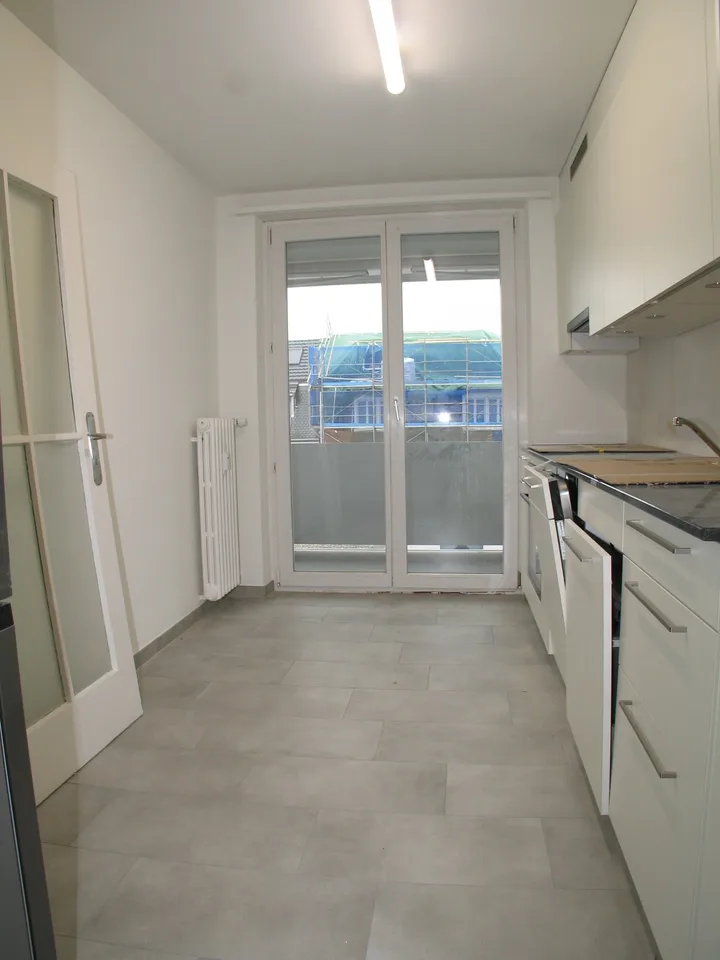 Charmante 4-Zimmer-Wohnung mit Balkon in Allschwil frisch renoviert