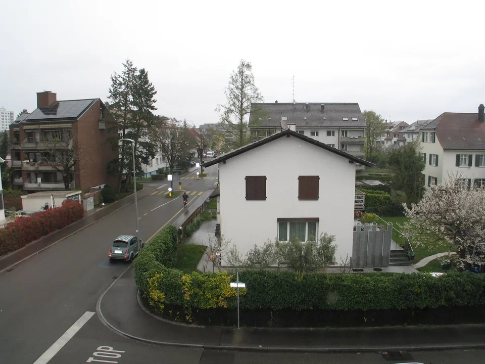Charmante 4-Zimmer-Wohnung mit Balkon in Allschwil frisch renoviert – Foto 13 von 13