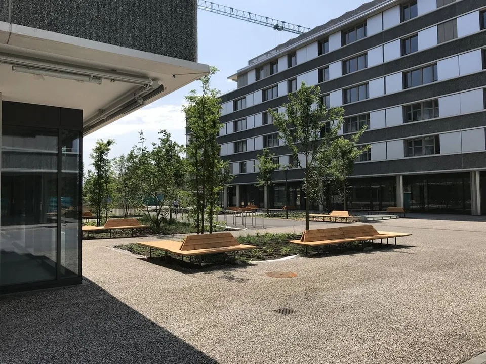 Quartier en pleine expansion, belle arcade de 42 m2, au gré du preneur