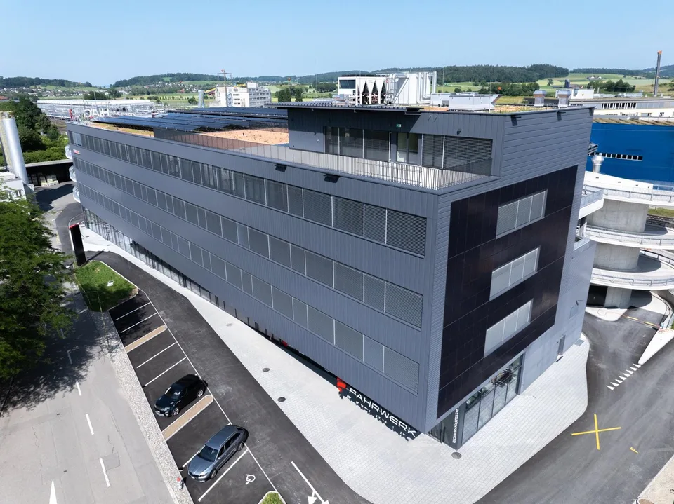 Einstellplatz mit E-Ladestation in Winterthur
