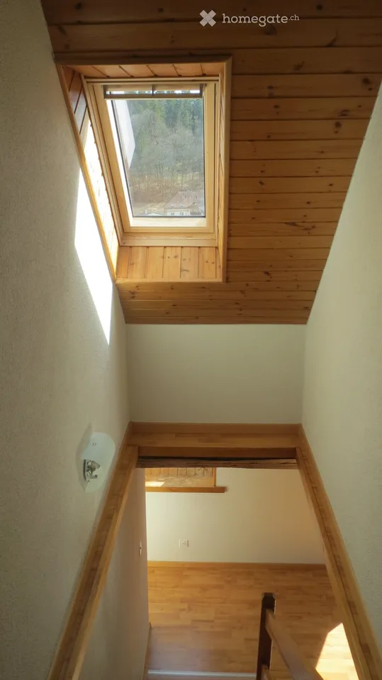 Vier-Zimmer-Duplex-Wohnung