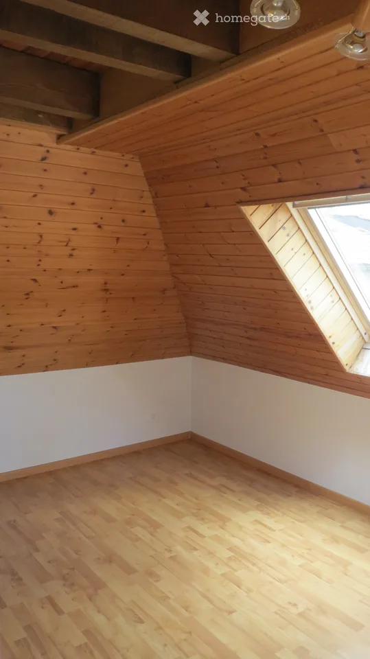 Vier-Zimmer-Duplex-Wohnung