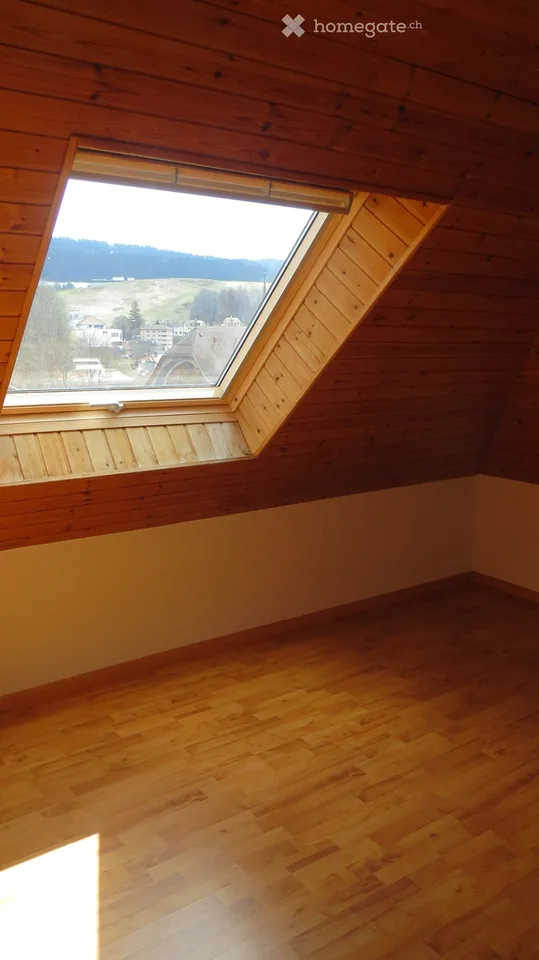 Vier-Zimmer-Duplex-Wohnung