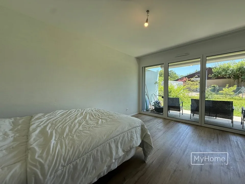 Schönes Apartment mit 2.5 Zimmern und schönem privatem Garten