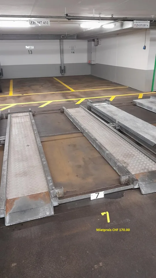 Ab CHF 100.00 Tiefgaragenabstellplätze an Toplage / NEU: Ladeinfrastruktur Elektrofahrzeuge