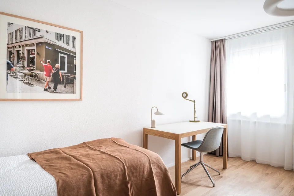 NEW WOW! 3min zum HB - möblierte 3.5-Zimmer-Wohnung 65m2 – ab 01.11.2025