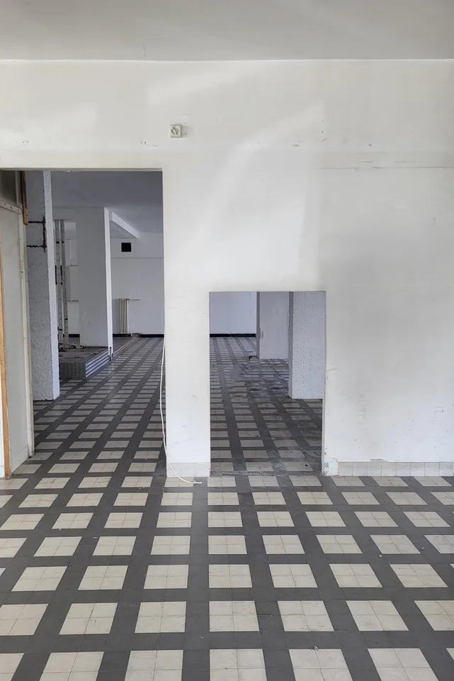 Arcade of about 127 m2 in Eaux-Vives