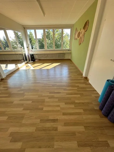 Wunderschöne Büro- oder Praxisräume im 3. OG