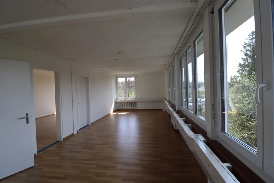 Wunderschöne Büro- oder Praxisräume im 3. OG – Foto 10 von 10