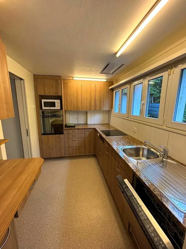 Helle 4.5-Zimmer Wohnung zu vermieten