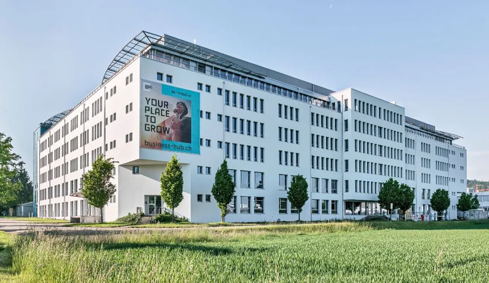 Vielseitige Büroeinheit mit grosszügigen Teamräumen und Einzelbüros – Foto 14 von 14