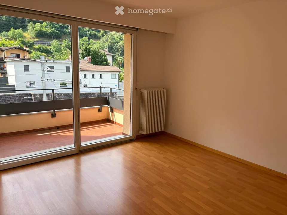 Appartamento di 3,5 locali con balcone vicino al lago a Vira (Gambarogno)
