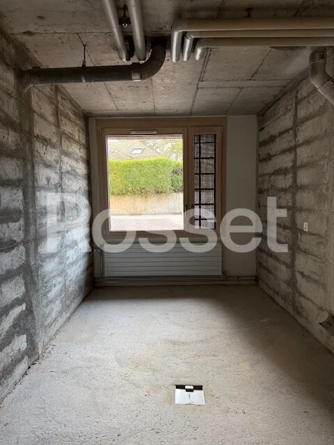 Bureaux d'env. 89 m² au rez-de-chaussée