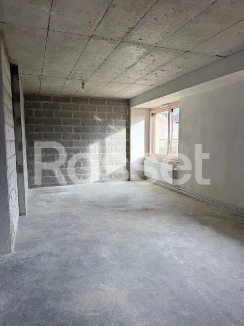 Bureaux d'env. 89 m² au rez-de-chaussée