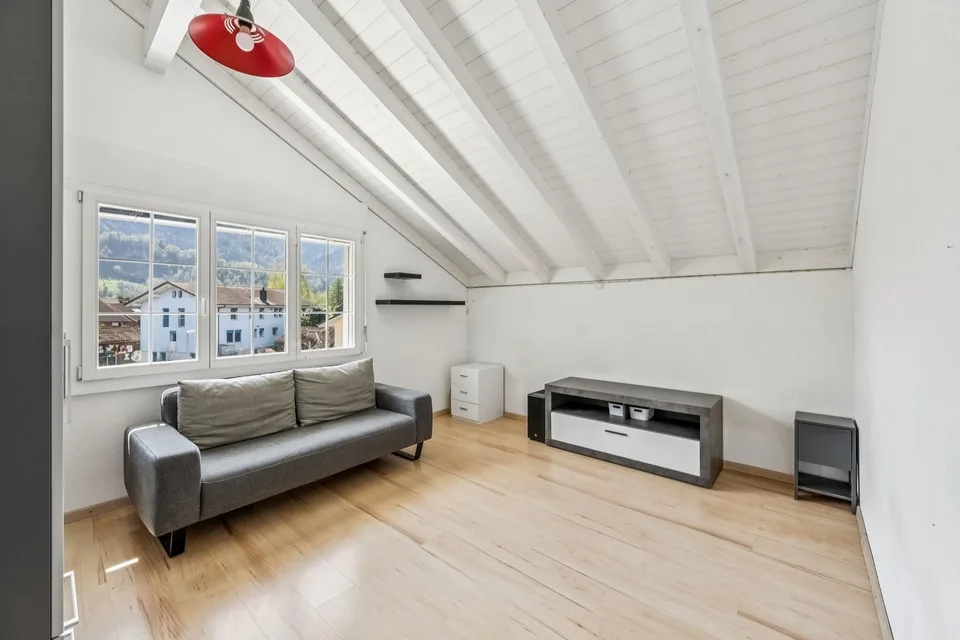 Habitation moderne avec vue sur le verdoyant