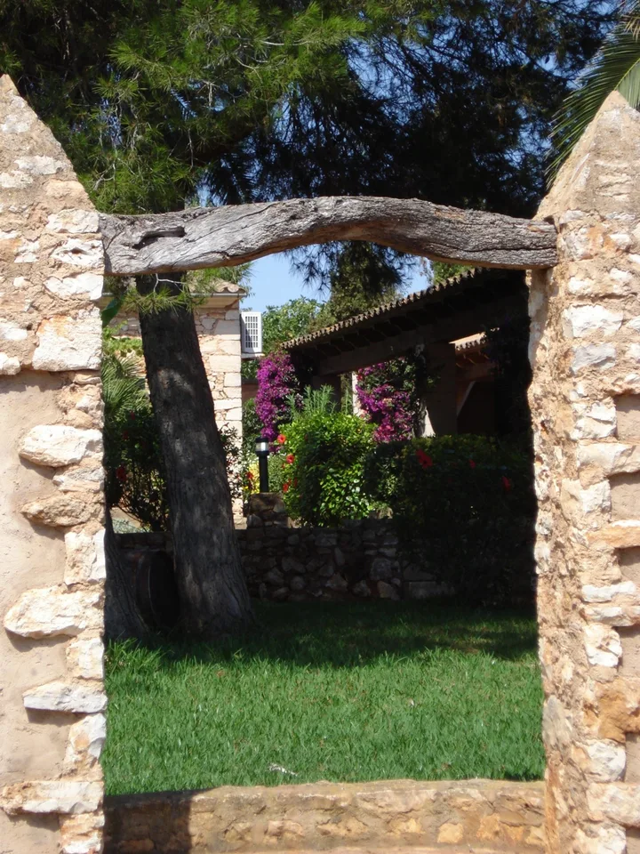 Agrotourisme avec plusieurs bâtiments (FINCA - Hôtel avec vignoble agréé)