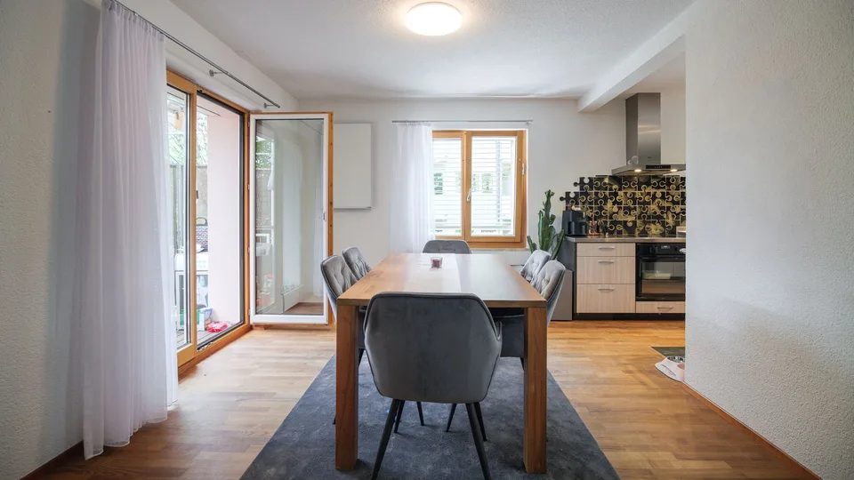 Casa di 5,5 locali con edificio per uffici e terreno edificabile nella zona centrale – foto 6 di 13