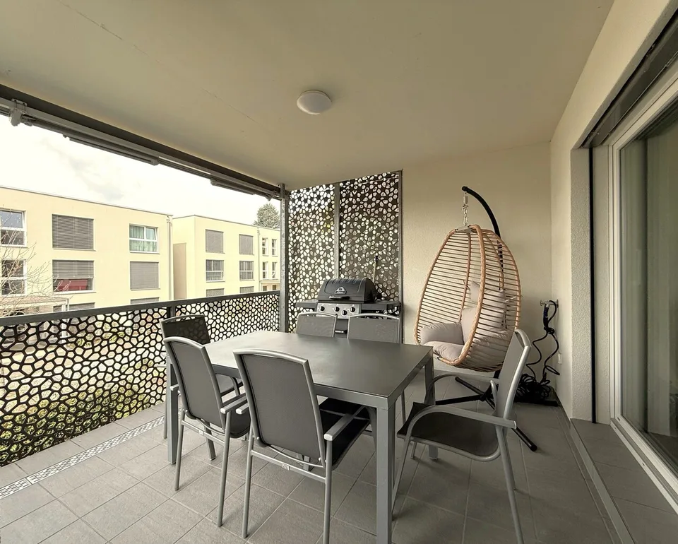 Grosszügige, moderne 4.5-Zimmer-Wohnung an attraktiver Lage