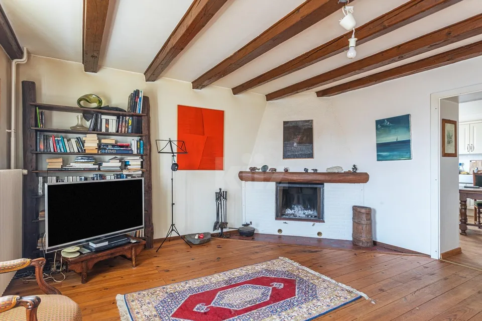 Sehr schönes Apartment mit Charme