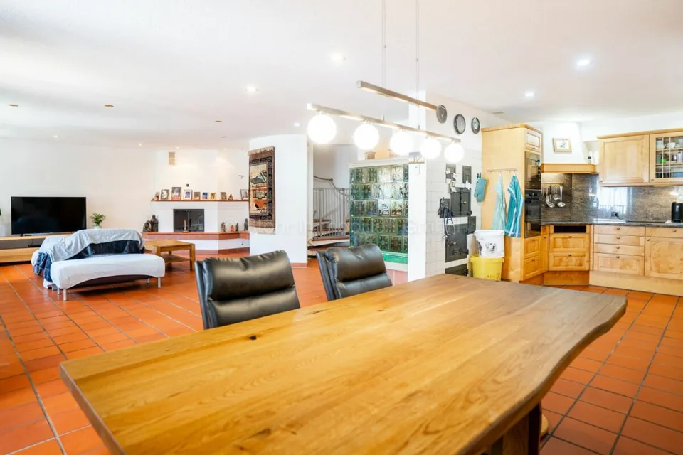 Casa bifamiliare con terreno edificabile - Un'opportunità unica – foto 20 di 29