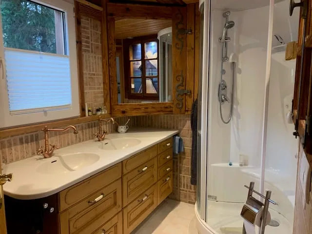 Ondallaz, beau chalet de 4,5 pièces avec jacuzzi