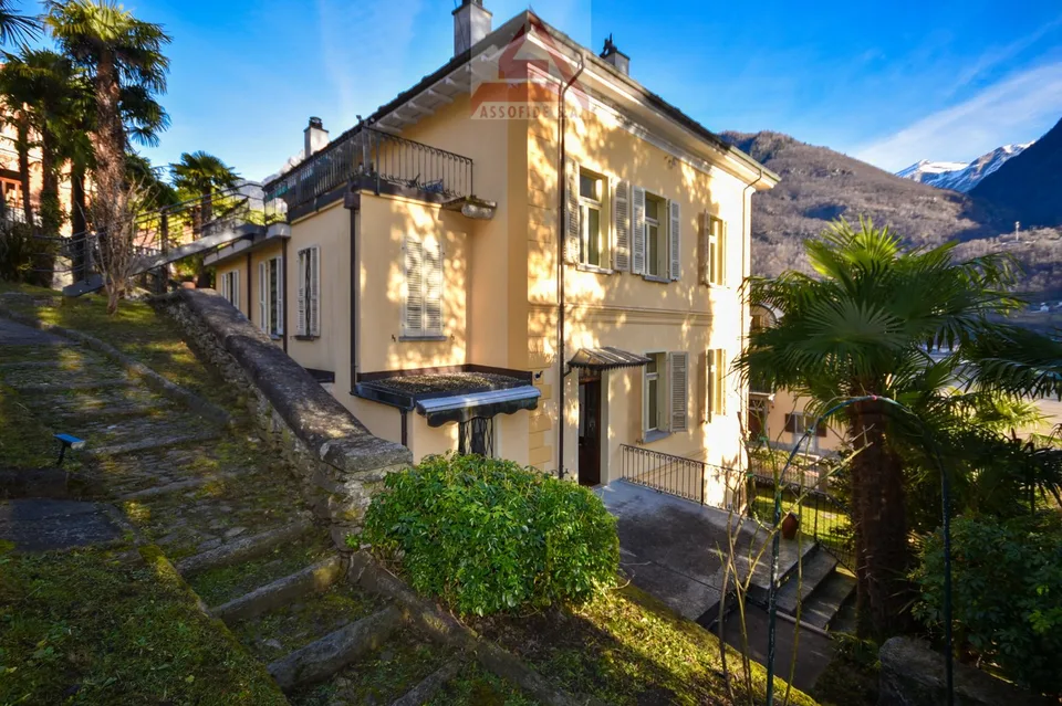 Historische Villa mit privatem Park / Villa storica con parco privato – photo 8 sur 8