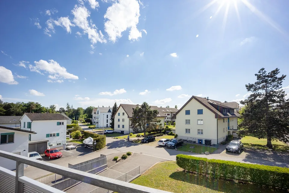 SOLD - Attractive 4.5-room apartment with large sun balcony – photo 14 of 15
