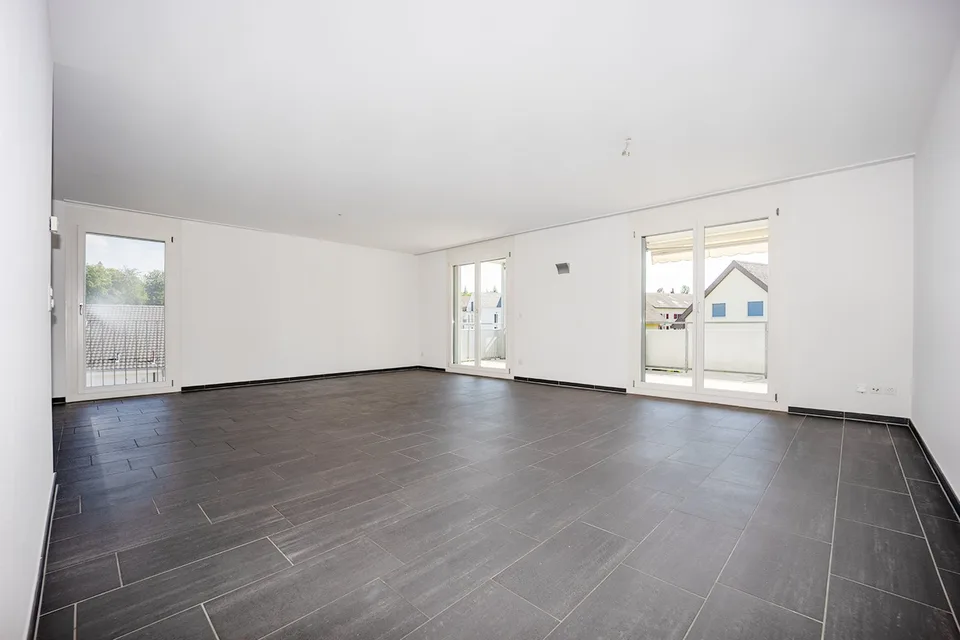 SOLD - Attractive 4.5-room apartment with large sun balcony – photo 10 of 15