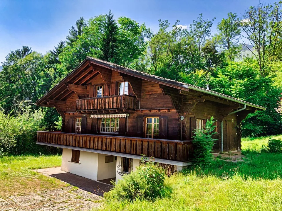 Chalet spacieux - situation exceptionnelle et rare à 15 min. de Gstaad
