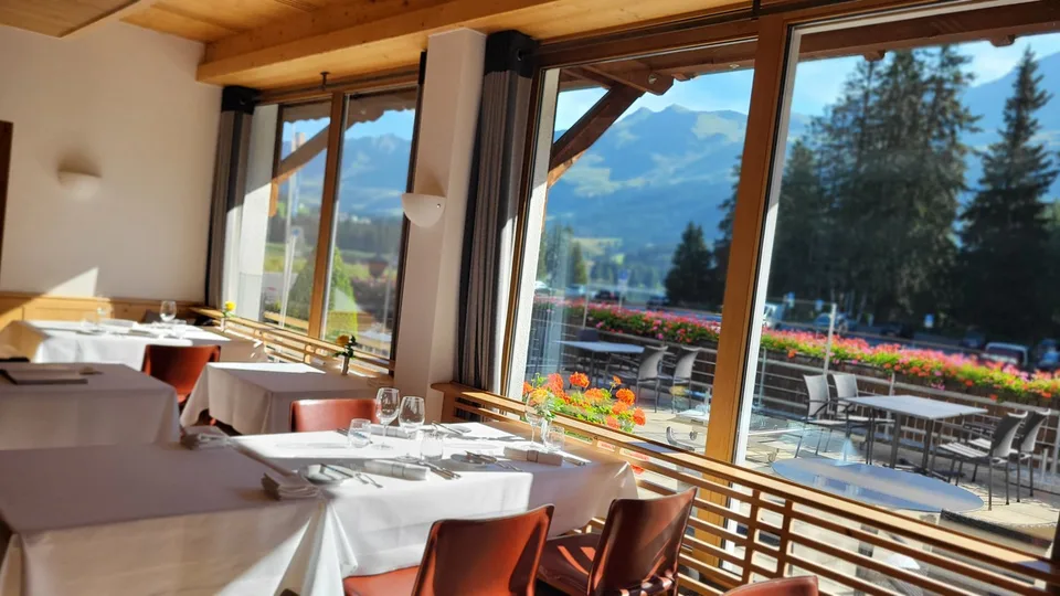 Ristorante in vendita in aria di montagna chiara a 1'473 metri