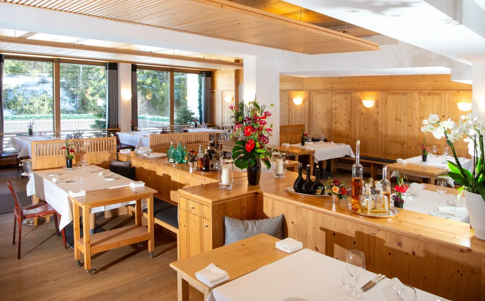 Ristorante in vendita in aria di montagna chiara a 1'473 metri