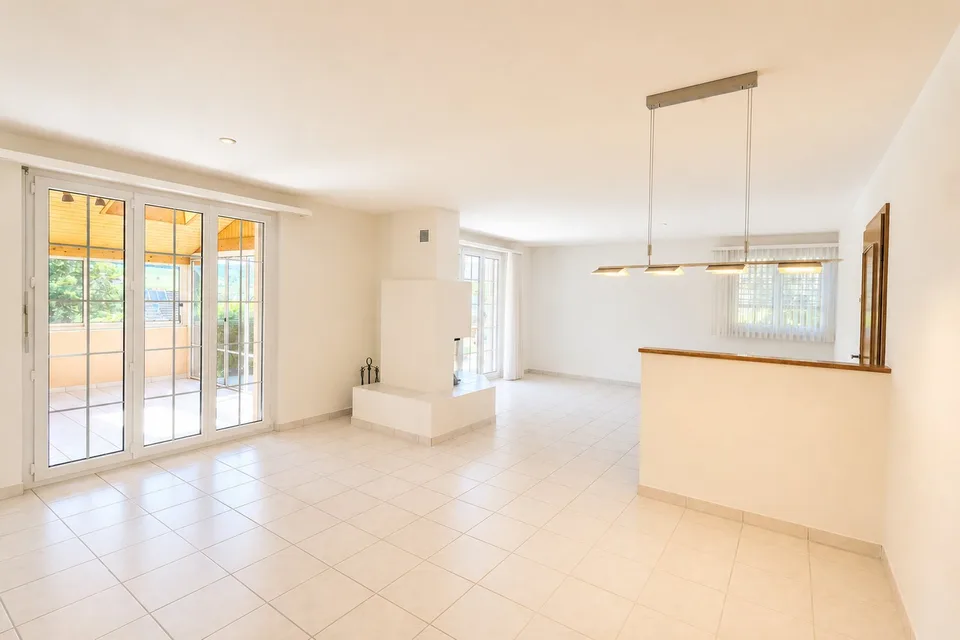 RESERVIERT: Familienfreundliches Doppeleinfamilienhaus an ruhiger und sonniger Lage in Lausen