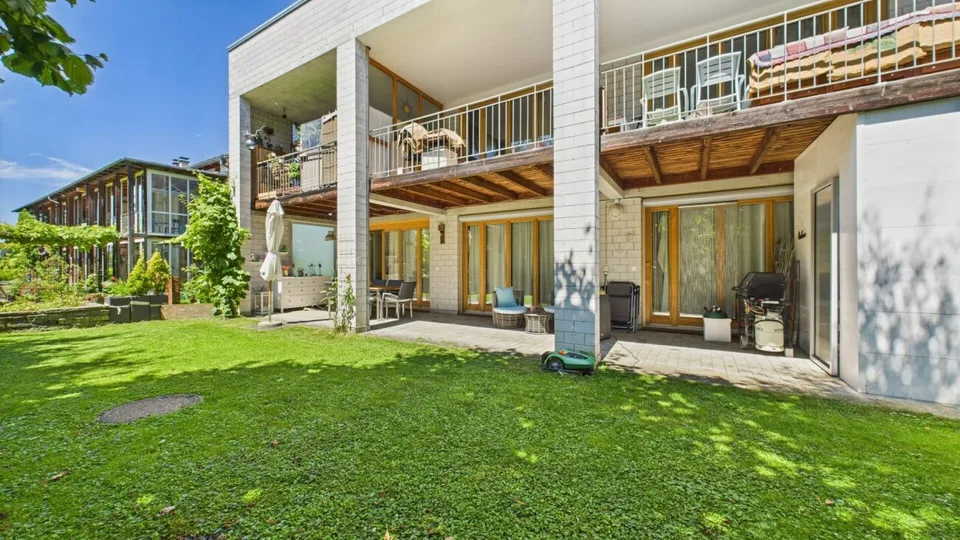 Familienfreundlich, hell & modern - Gartenwohnung mit Stil.