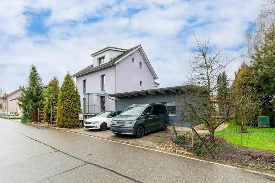 Architektur, Charakter und Wohnqualität auf hohem Niveau - mit Einl...
