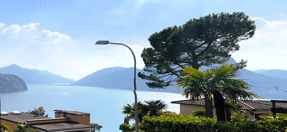 CASTAGNOLA - IMPERDIBILE VISTA LAGO / EINZIGARTIGER SEEBLICK