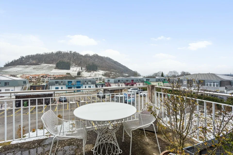 Appartamento eccezionale con balcone e vista panoramica sulle Alpi