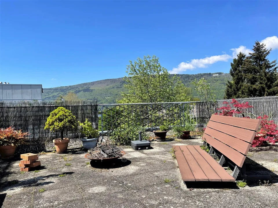 Beautiful floor plan, balcony & roof terrace