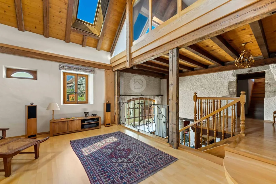 MAGNIFIQUE FERME RÉNOVÉE AVEC VUE IMPRENABLE SUR LE PLATEAU VAUDOIS