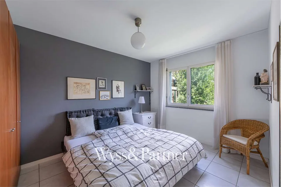 Bright and modern 5-room apartment in Gordola: your new oasis of tranquility – photo 11 of 13